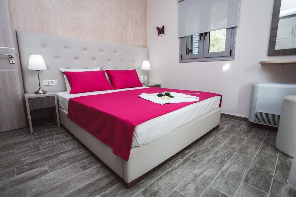 Ionian Diamond Villas มิกรอส ยาลอส ภายนอก รูปภาพ