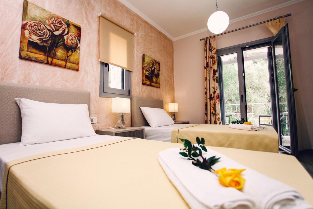 Ionian Diamond Villas มิกรอส ยาลอส ภายนอก รูปภาพ